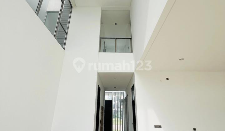 Rumah Mewah View Golf Di Pik 2