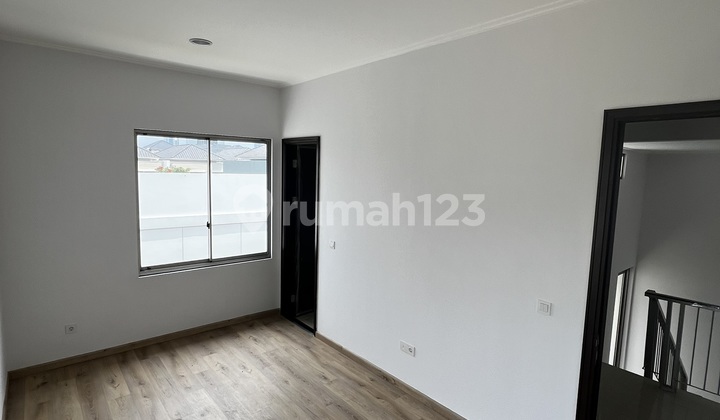 Rumah Golf Island Best View Di Pik 2