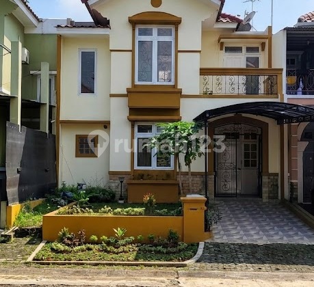 Dijual Rumah Sudah Renovasi di Legenda Wisata Cibubur