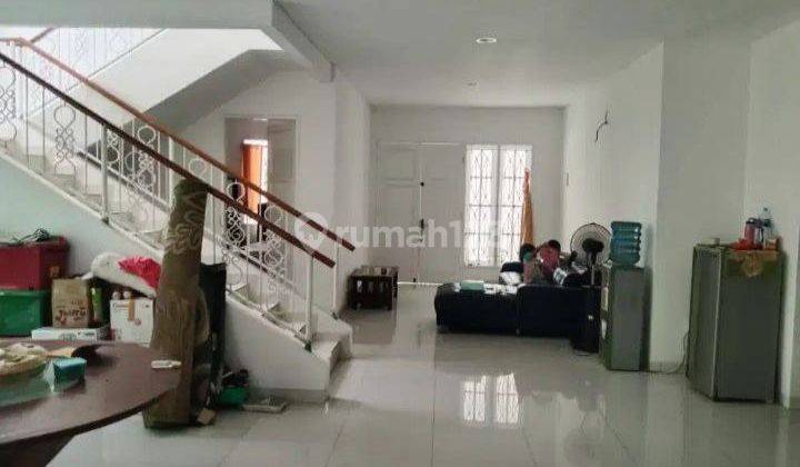 Rumah 2 Lantai Bagus di Second Boulevard Legenda Wisata Cibubur 2