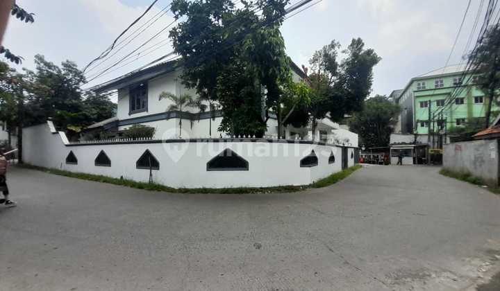 Dijual Rumah Mewah Hook Dekat LRT Harjamukti 2