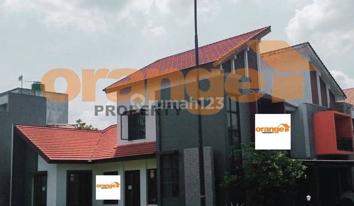 Dijual Rumah Hook Siap Huni Dengan Taman Yang Luas Di Cibubur 1