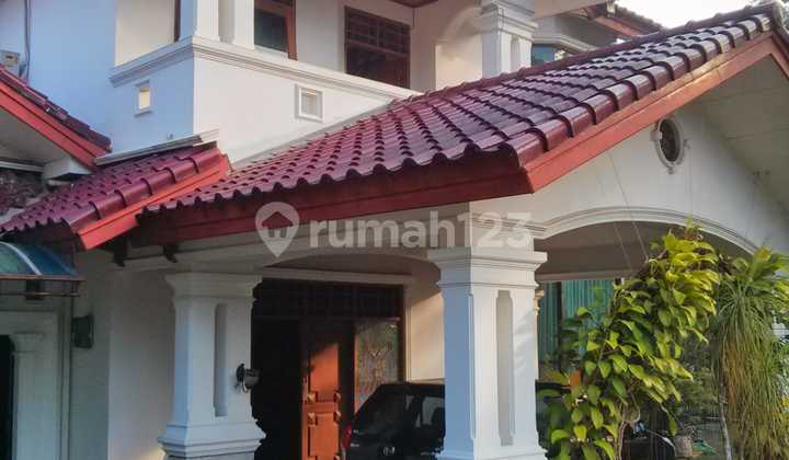 Rumah Mewah di Cijantung Pasar Rebo Jakarta Timur