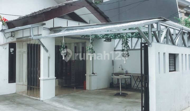 Dijual Rumah di Kebayoran Baru Jakarta Selatan