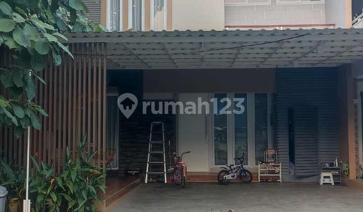 Dijual Rumah Cantik 2 Lantai di Legenda Wisata Cibubur Dijual Rumah Cantik 2 Lantai di Legenda Wisata Cibubur