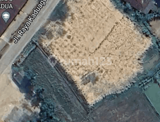 Quick Sale of Strategically Located Land in Cileles Lebak S6972