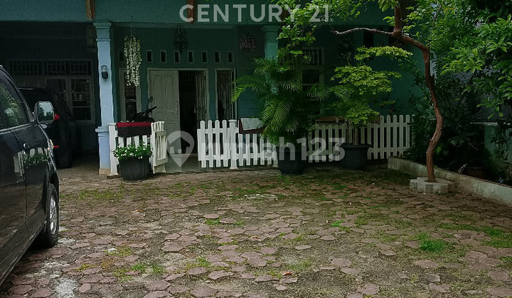 Rumah Di Utankayu Matraman. Strategis Dan Dekat Dari Pramuka Raya