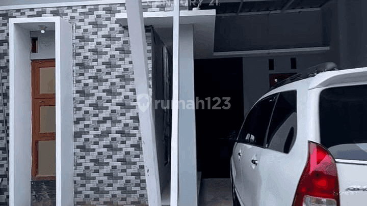 Rumah Tinggal Dekat Toll Dalam Cluster Di Karang Anyar NS0137 1