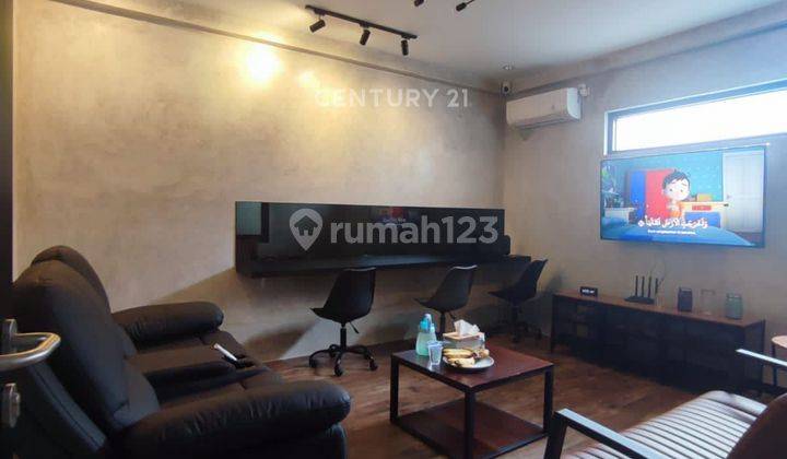 Rumah Modern 3 Lantai  Lokasi Strategis Di Pancoran NS0084 2