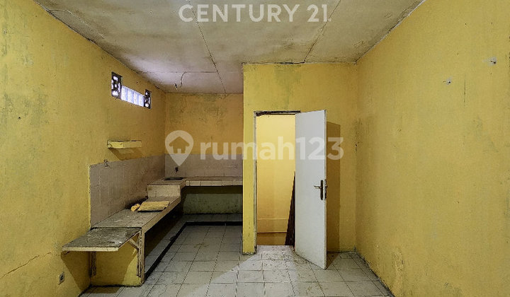 2½-Story House Ready to Occupy Non-Flooding Area in Rawamangun S9277 2