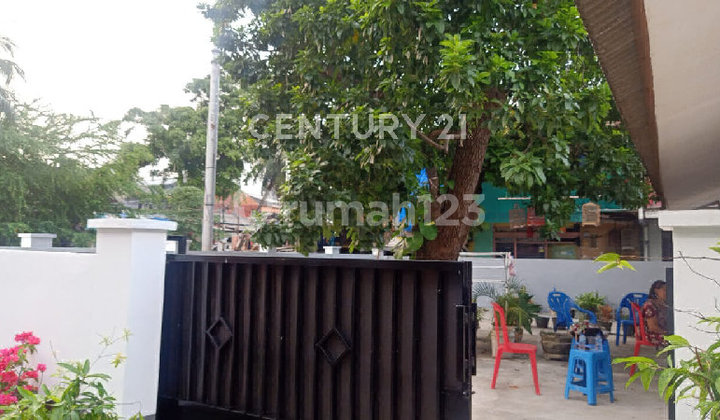 House Suitable For Business in Johar Baru Area, Central Jakarta S5574 2