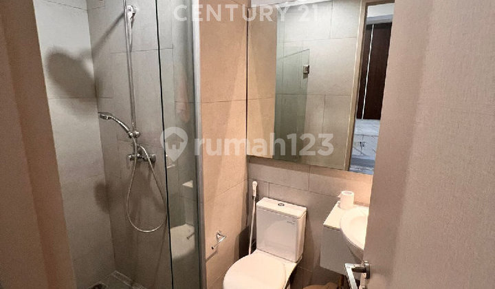 Fully Furnished Apartment Unit at Menara Jakarta Apartments R2336 2