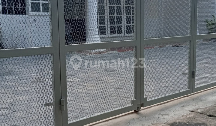 Ready-to-Occupy House in Pisangan Timur, East Jakarta S9188 2