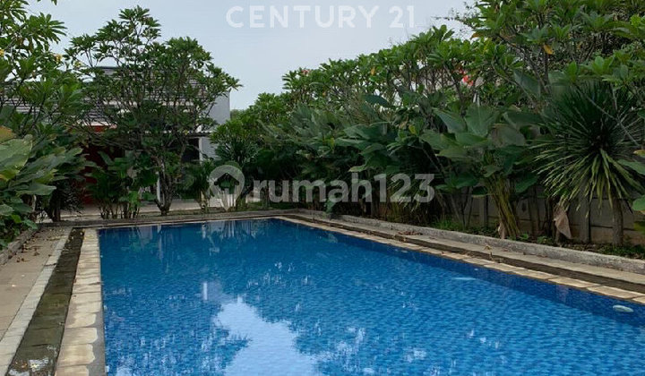 Modern Minimalist House With Swimming Pool In Bekasi City S9353 Modern Minimalist House With Swimming Pool In Bekasi City S9353