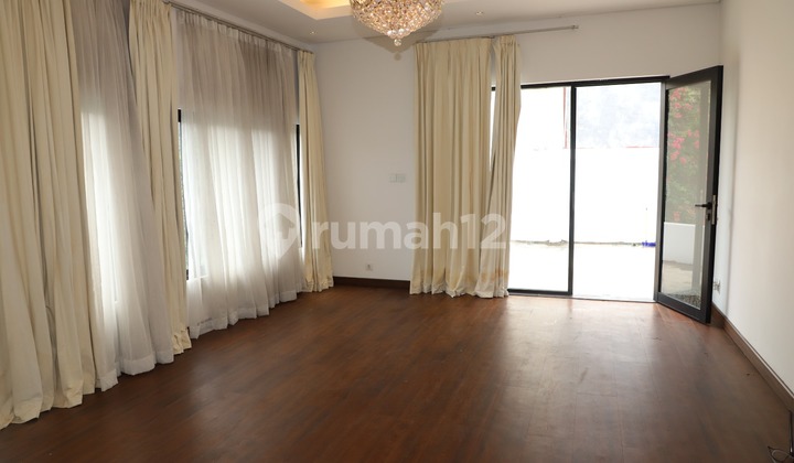 Rumah Mewah Full Furnished Di Kemang Jakarta Selatan R2188 2
