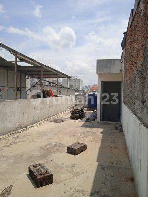 Disewa Ruko 3 1/2+2 1/2 Lt. Jl. Lautze , Pasar Baru Jakarta Pusat 5