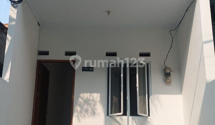Disewa Murah Rumah Baru 2 Lt. Jl Kali Baru Timur , Jakpus