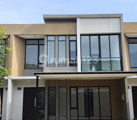 Disewakan Rumah Cantik 2Lt. Pik2 Jakut