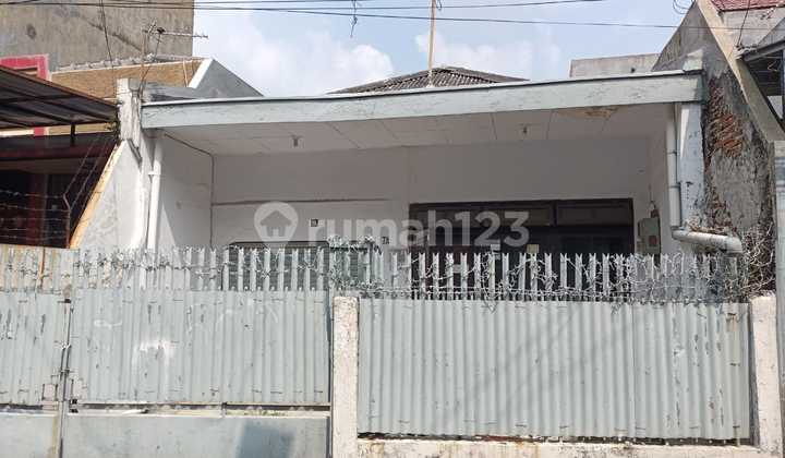 Cheap Old House for Sale on Jl Kran, Gunung Sahari Selatan, Central Jakarta, SHM House in Kemayoran at Gate 4 T3 Domestic Departure Soekarno-Hatta International Airport, Jl. P2, Pajang, Benda, Tangerang City, Banten, Indonesia, 15126, Kemayoran 2