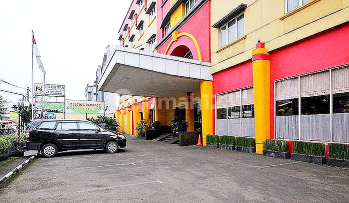 For Sale: 5-Story 3-Star Hotel with Swimming Pool on Cihampelas Street Main Road. For Sale: 5-Story 3-Star Hotel with Swimming Pool on Cihampelas Street Main Road.