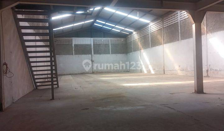 Disewakan/Dijual Gudang dan Kantor di Jl. Parakan - Pamulang Dua, Tangerang Selatan 2