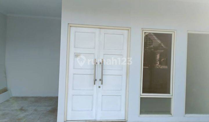 DIJUAL RUMAH Lokasi Terdepan!! di Villa Melati Mas 2