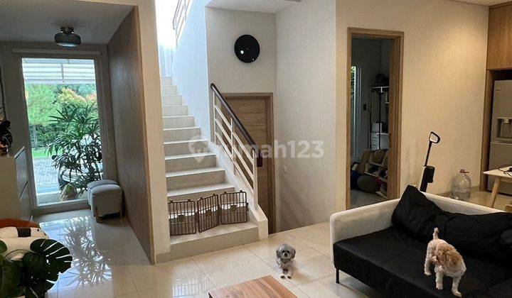 DIJUAL RUMAH FULL RENOVASI!! di The Eminent 2