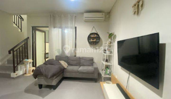 DIJUAL RUMAH SEMI FURNISHED!! di Delatinos, BSD 2