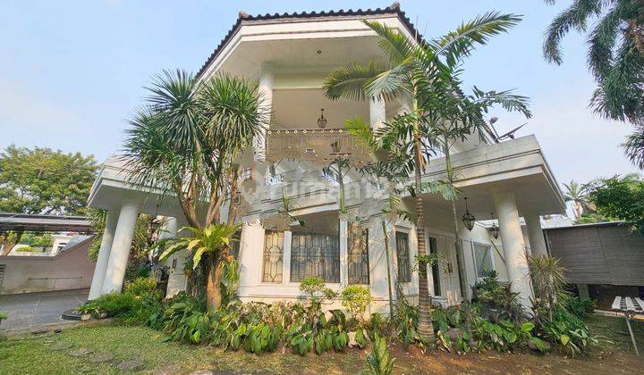 Dijual Rumah Klasik Terawat Posisi Hook Kebayoran Baru, Jaksel 1