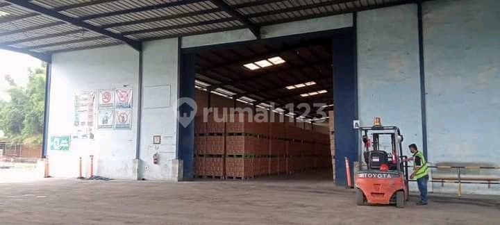 Warehouse for Quick Sale, Land Area 25,819m²!! Gunung Putri Warehouse for Quick Sale, Land Area 25,819m²!! Gunung Putri