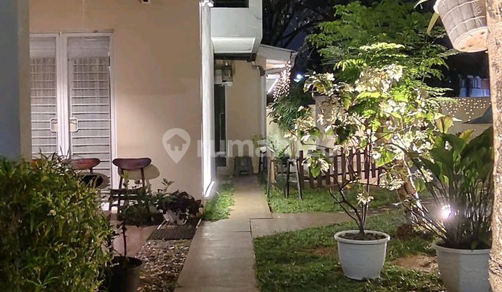 Dijual Rumah Bagus 2 Bangunan Ada Kolam Renang di BSD Delatinos