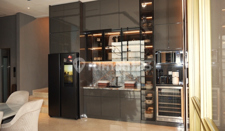 For Sale 3-Storey SHM House with All Smart Home System in Navapark BSD 2