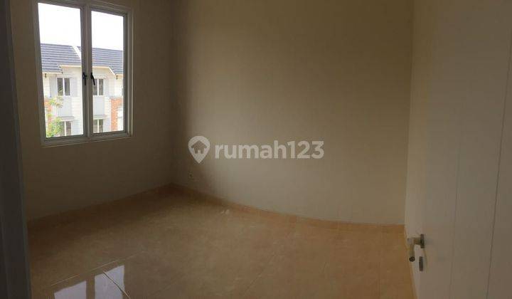 Rumah 2 Lantai di Greenwich Sudah Siap Huni 7