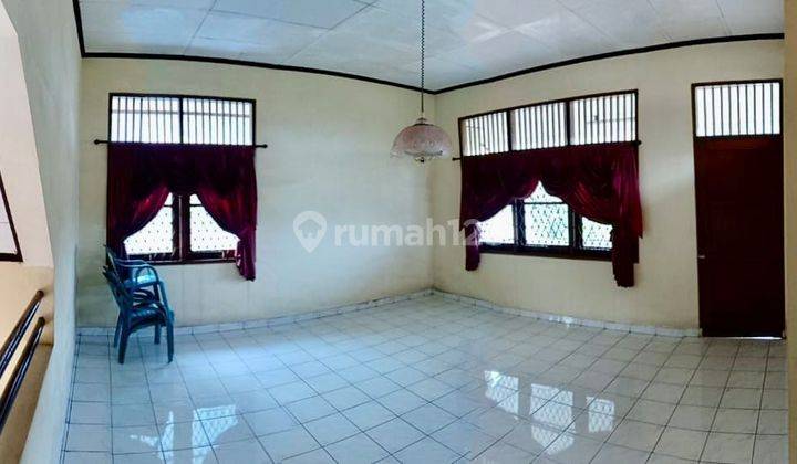 Villa Luas Dengan Harga Murah Ada Kolam Renang 7