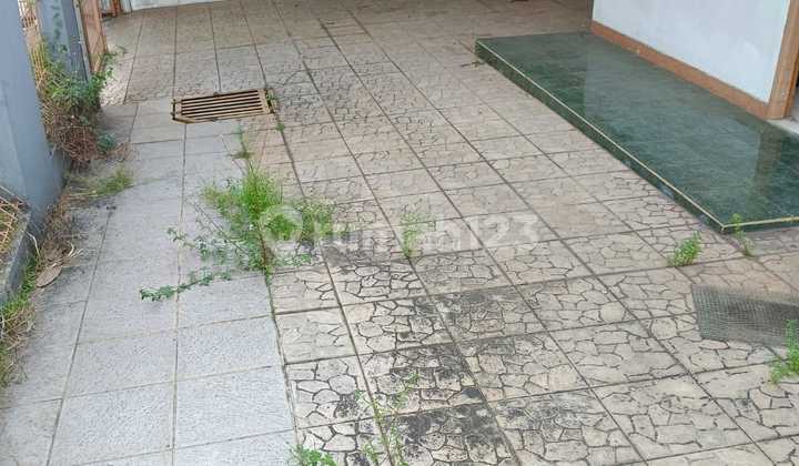 Spacious House at Affordable Price in Nusaloka, Strategic Location 2