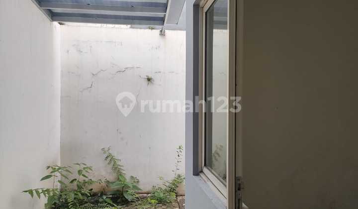 Modern Minimalist House in Residence One BSD 2