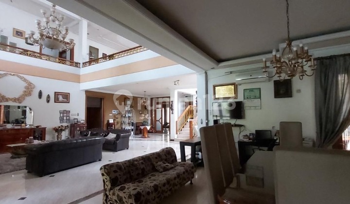 Spacious and Luxurious House in Kemang, South Jakarta 2