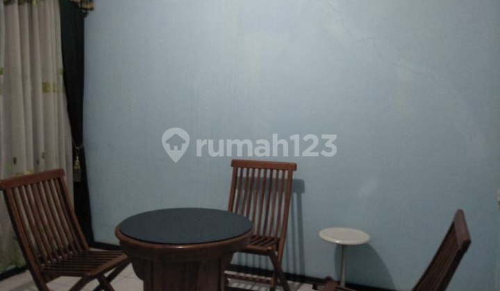 Well-maintained old house in a strategic location, Arcamanik, behind Griya. 2