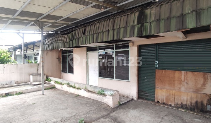 Rumah Lama Hitung Tanah di Arcamanik Bandung