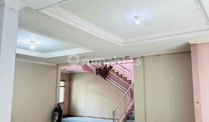 Rumah 2 Lantai Siap Huni Komplek Elit Muara 2