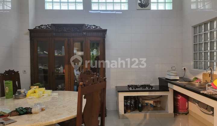 Rumah Bagus Terawat Gatot Subroto Bandung 2