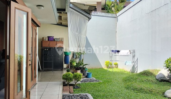 Rumah Terawat lokasi favorit setrasari setra indah Bandung 
