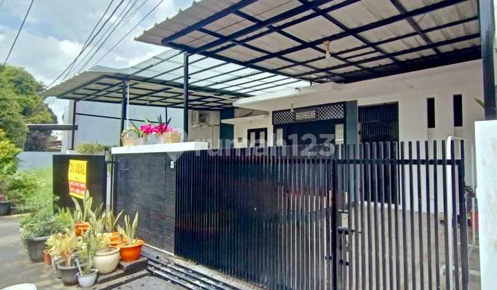 Rumah di Komplek Batununggal Indah Bandung 1