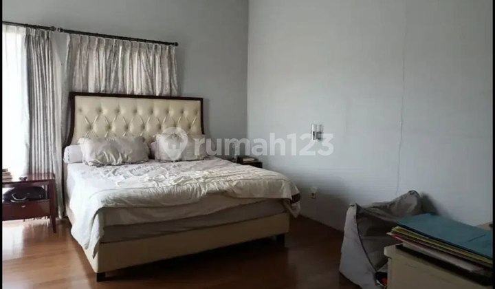 Ready-to-occupy Hook House near SMAN 11 BKR Bandung 2