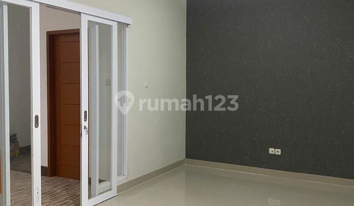 Rumah 2 Lantai di Antapani Baru