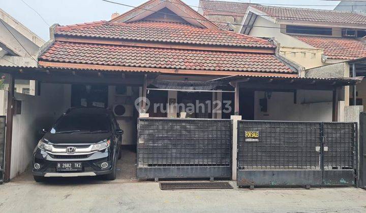 Rumah 2 Lantai Bagus SHM di Sektor 5, Tangerang Selatan 1