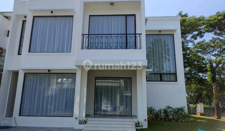 Rumah 2 Lantai Bagus Semi Furnished SHM di Foresta, Tangerang Selatan 1