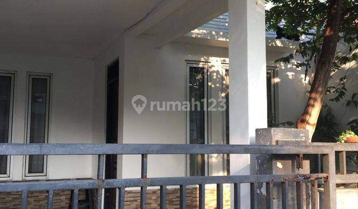 Rumah Cantik 2 Lantai Sektor 4 Bintaro Tangerang Selatan 1