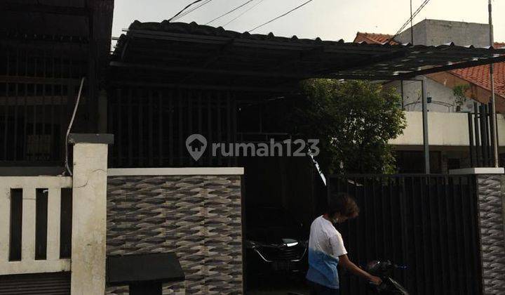 Rumah 2 Lantai Bagus SHM di Jl. Bangka, Jakarta Selatan 2