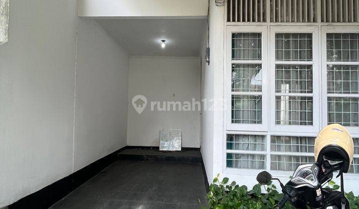 Di Sewa Rumah Jl Camar Sektor 3 Bintaro 1